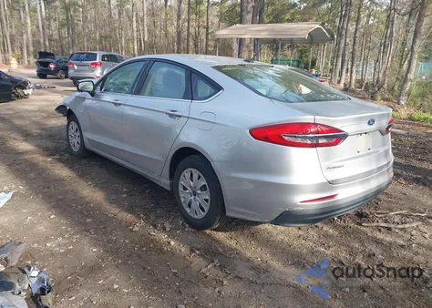 2019 Ford Fusion S из США, поврежденный, VIN 3FA6P0G70KR209689